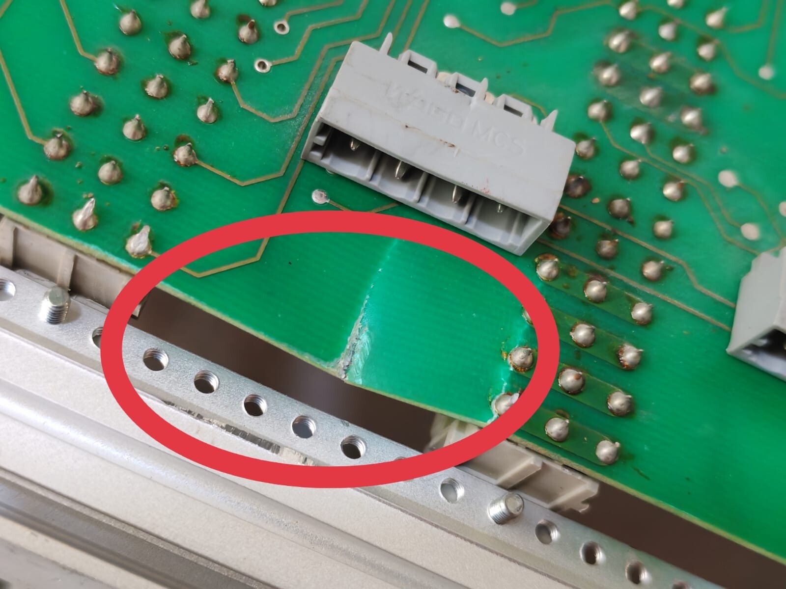 Unbranded DCL-BUS 10-04.cmp / DCL-BUS 10-04.sol DCL-BUS 10-04.cmp / DCL-BUS 10-04.sol 10-Slot CPU Circuit Board Rack 9