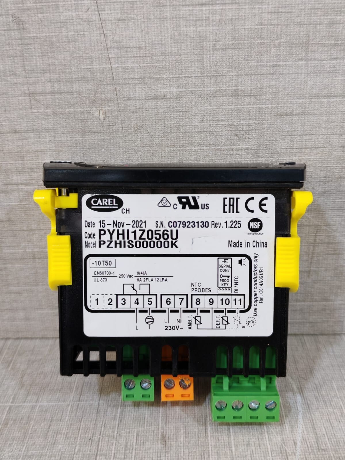 Carel PZHIS00000K CAREL PZHIS00000K TEMPERATURE CONTROLLER 6