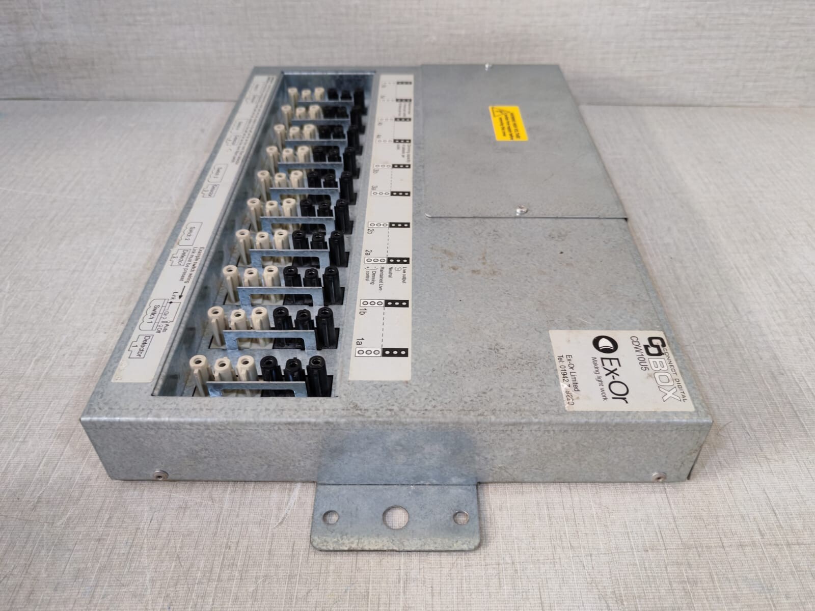 Ex-Or CDW10U5 Ex-Or CDW10U5 Connect Digital Box 4