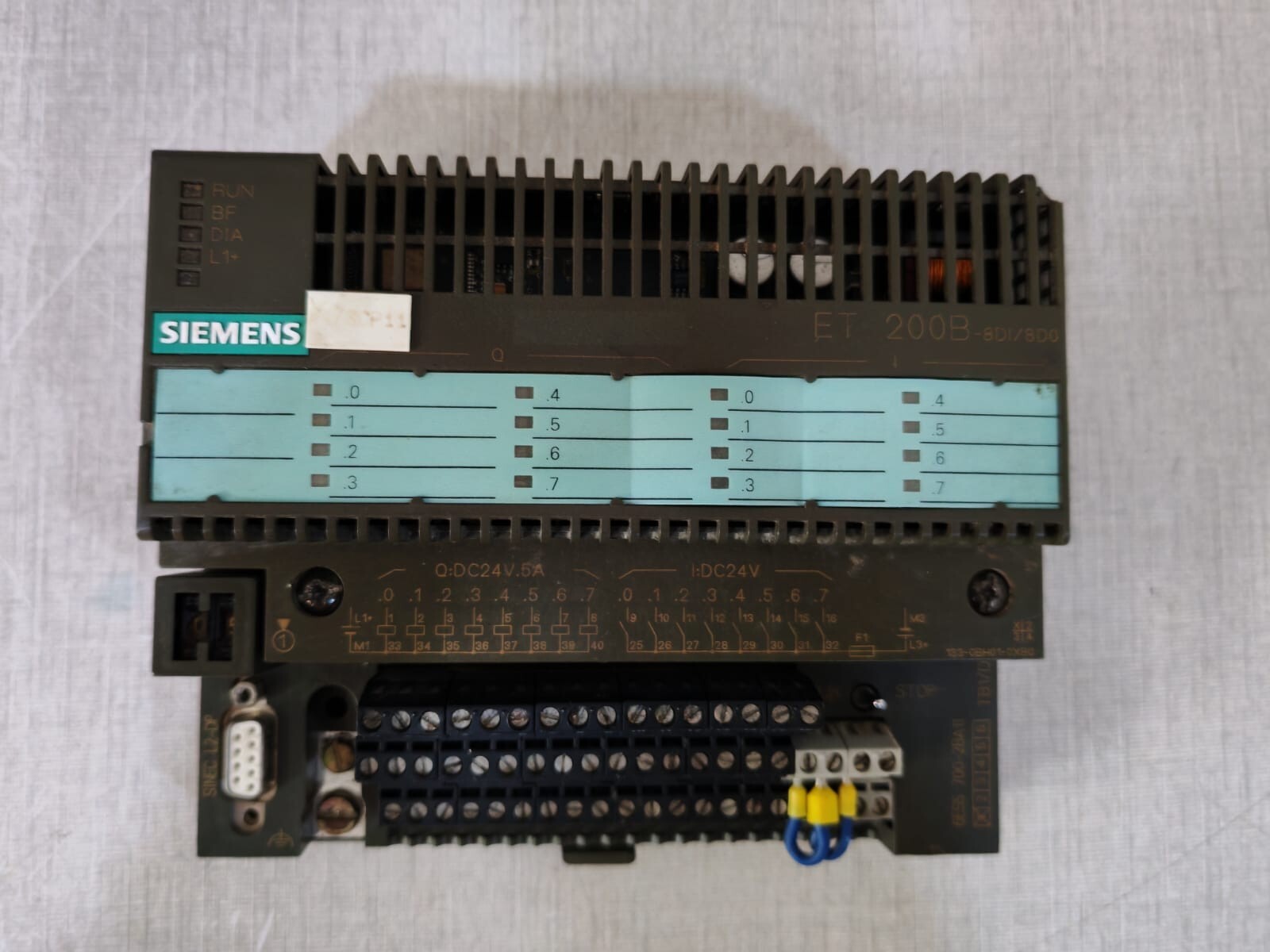Siemens ET 200B-8DI/8DO ET 200B-8DI/8DO Siemens 6ES5 700-2BA11 with 133-0BH01-0XB0 3