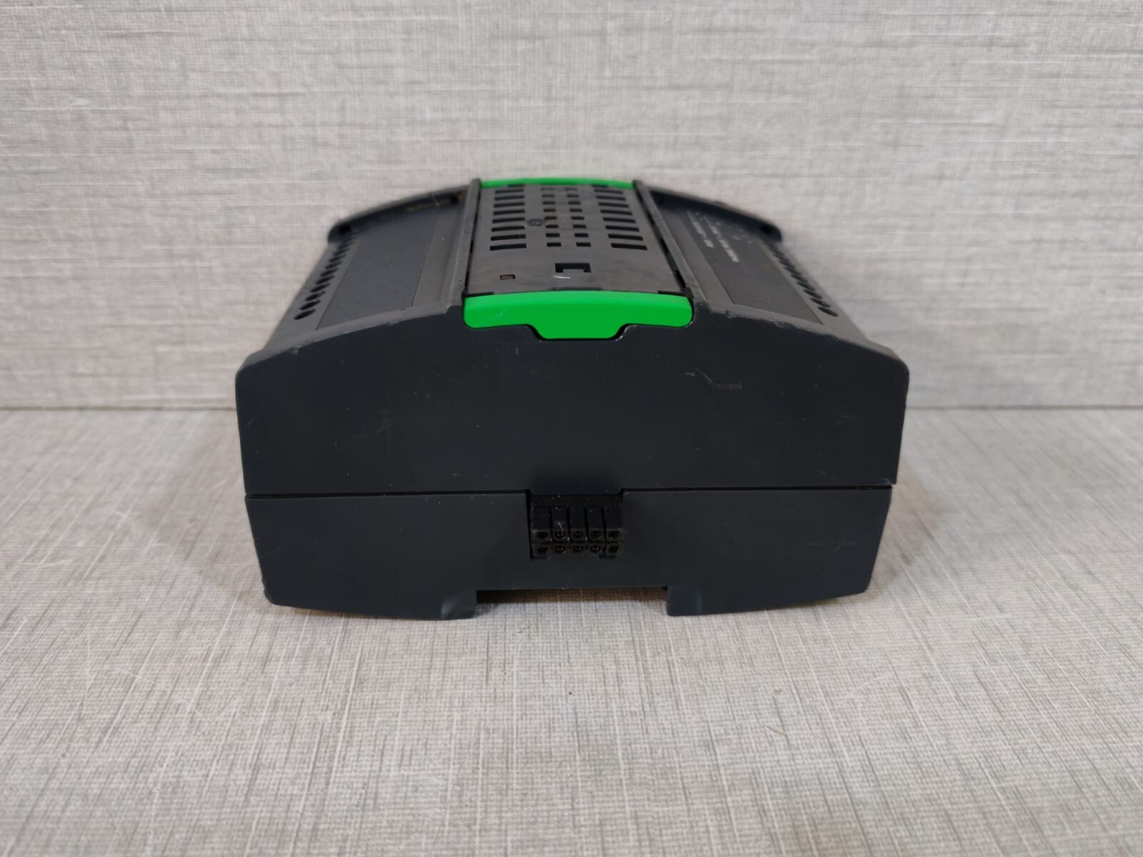Schneider Electric SXWPS24VX10001 Schneider Electric PS-24V Power Supply P/n: SXWPS24VX10001 with Base 8