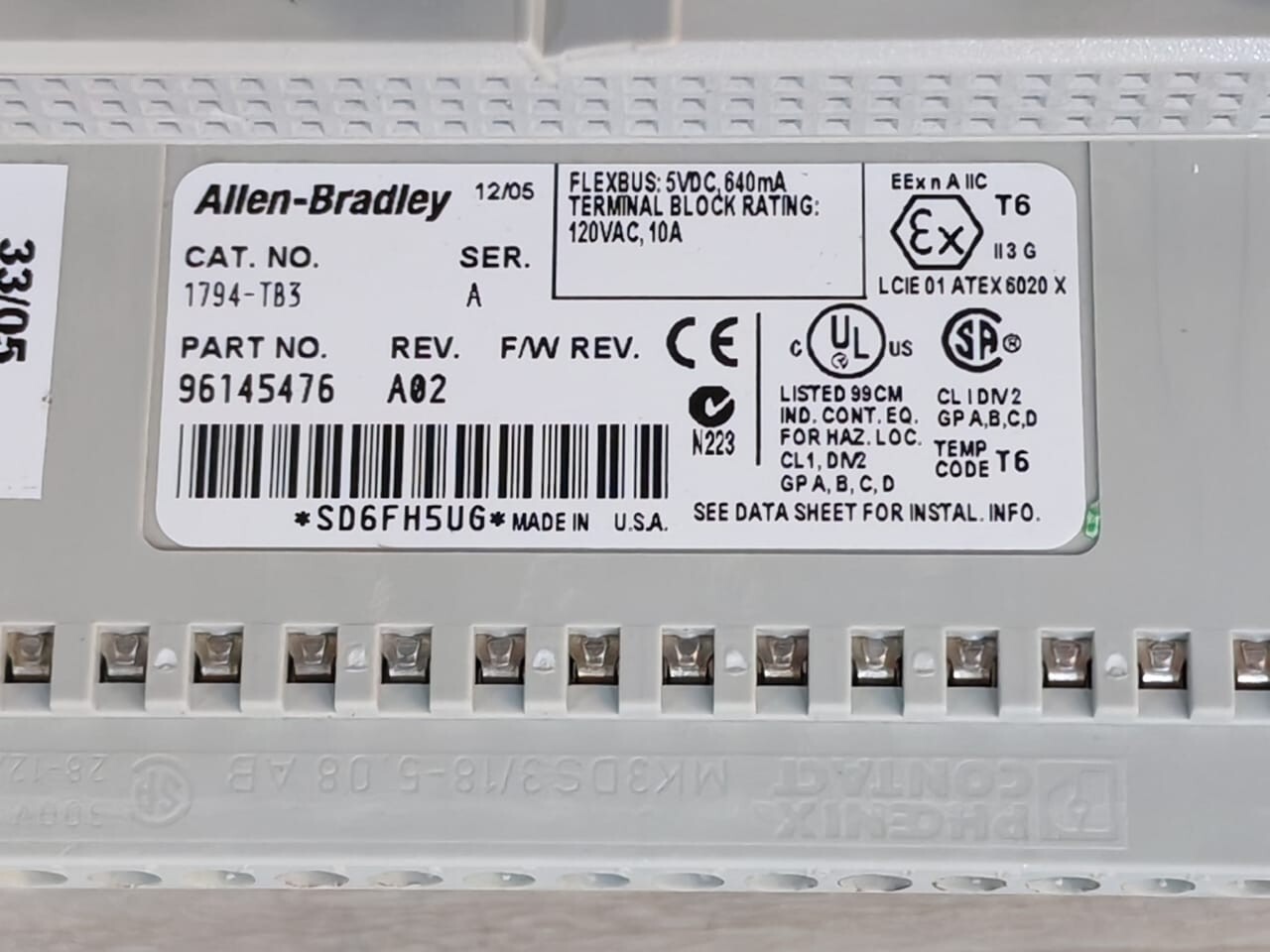 Allen-Bradley 96268276 Allen-Bradley 1794-0B16P Ser.A 96268276 Rev.C01 W/ 1794-TB3 Ser.A 96145476 Base 7