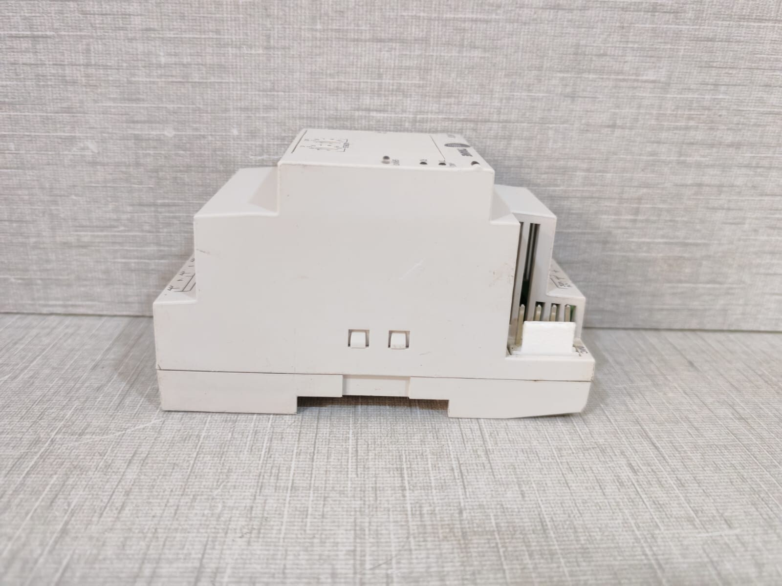 Trane X13651469010 TRANE X13651469010 EXPANSION MODULE XM30 6