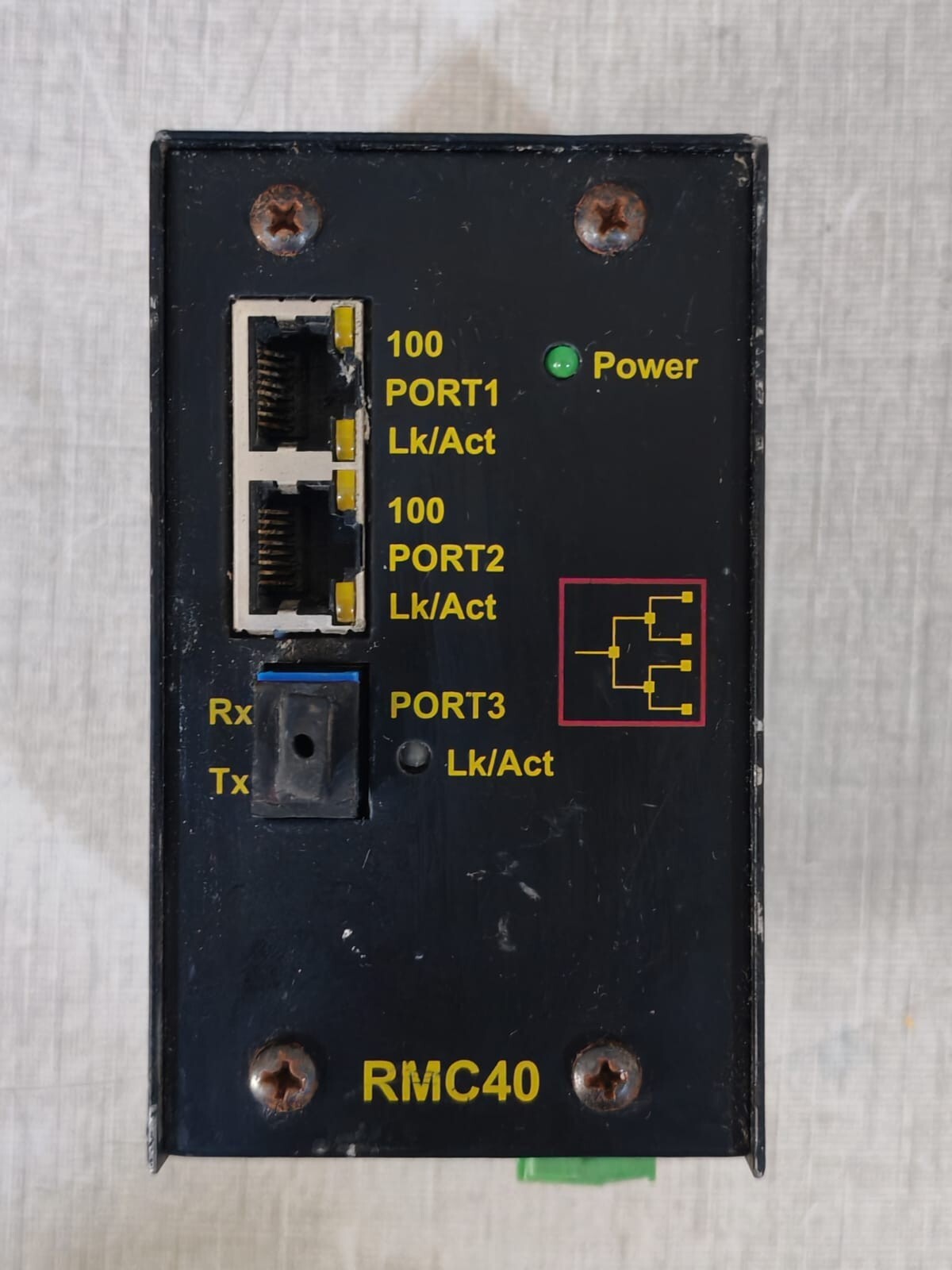 Ruggedcom RMC40-HI-BSC12 Ruggedcom RMC40-HI-BSC12 Ethernet Switch and Media Converter 2