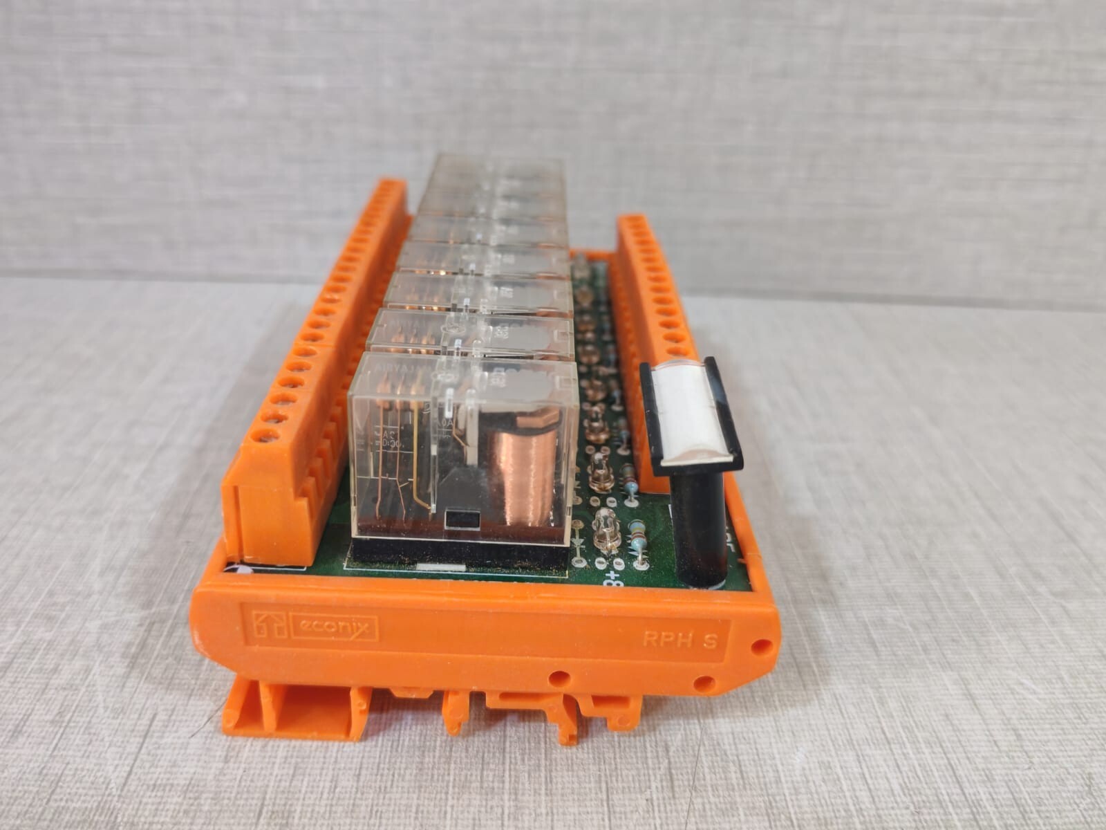 ECONIX RMIR126 ECONIX RMIR126 DIN RAIL MOUNTED RELAY INTERFACE MODULE 5