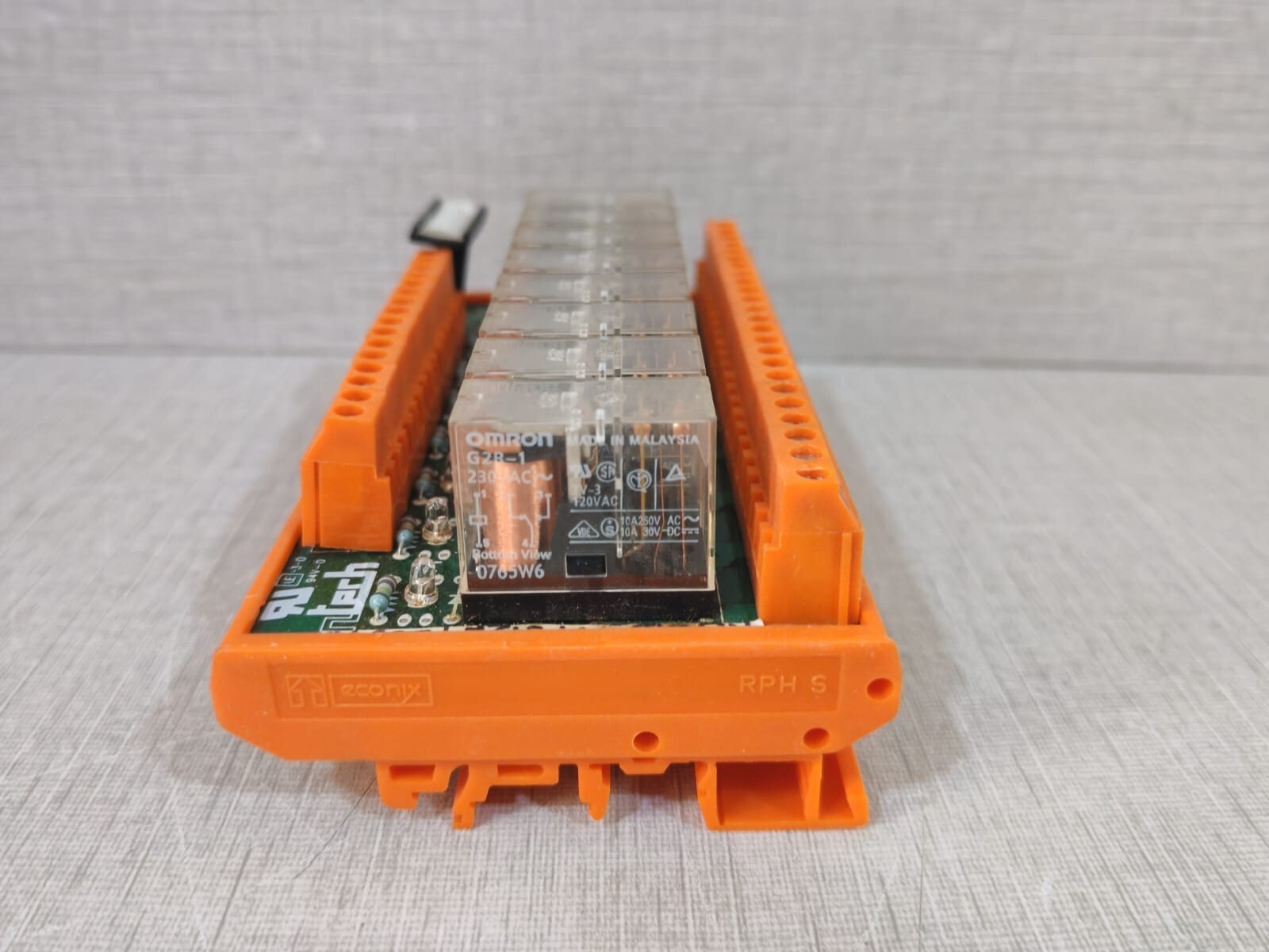 ECONIX RMIR126 ECONIX RMIR126 DIN RAIL MOUNTED RELAY INTERFACE MODULE 6