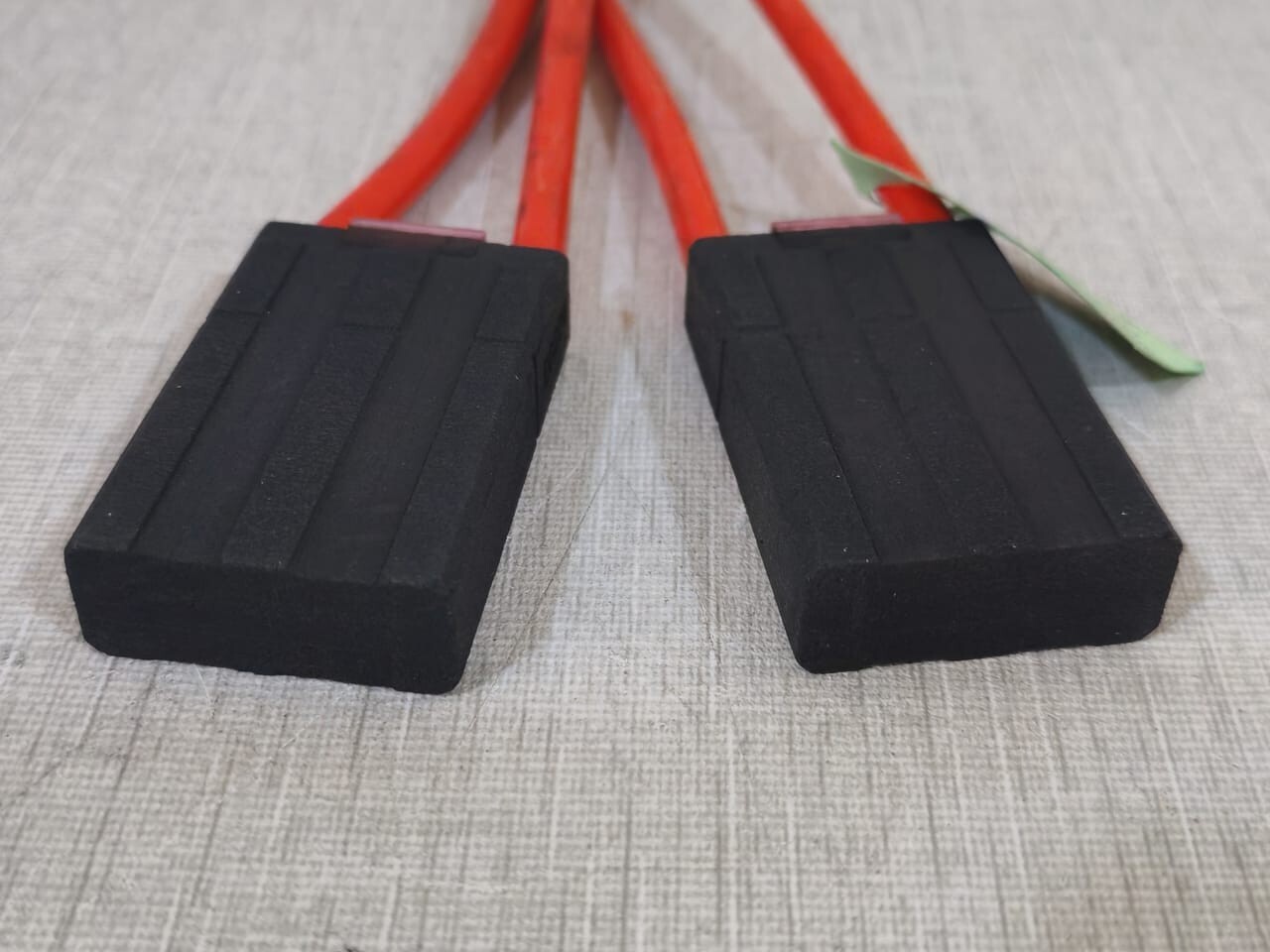 Unbranded EG224 Carbon Brush Set EG224 - (25x32x50mm) 6