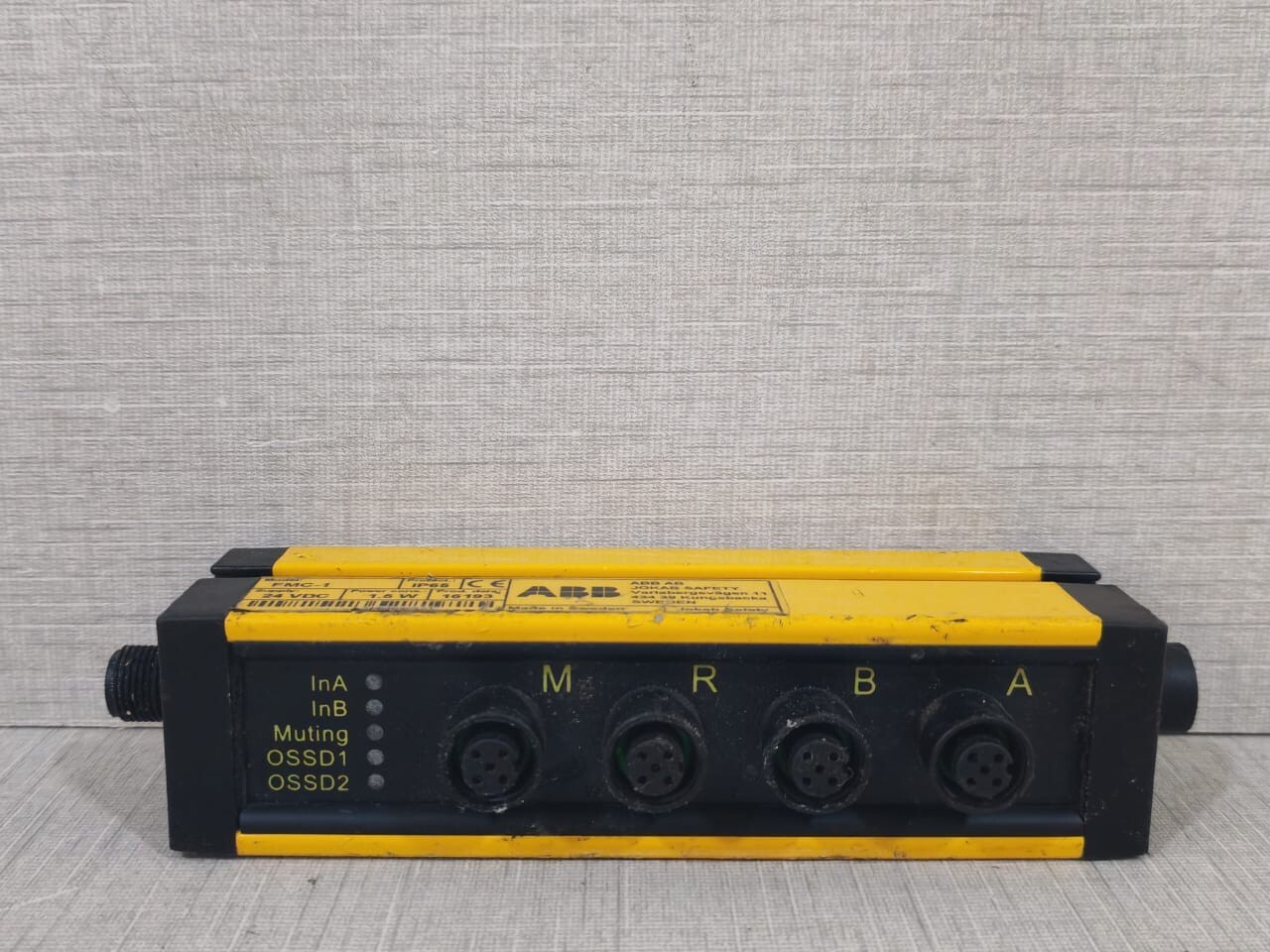 ABB FMC-1 ABB FMC-1 MUTING CONNECTION UNIT 24VDC 6