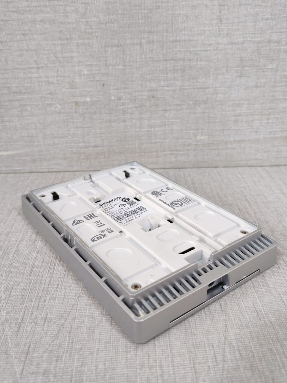 Siemens QMX3.P34 Siemens QMX3.P34 Room Operator Unit - Without Cover 3