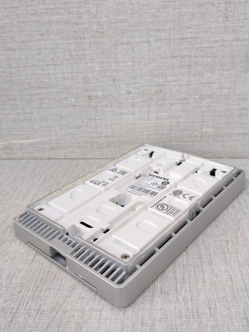 Siemens QMX3.P34 Siemens QMX3.P34 Room Operator Unit - Without Cover 4