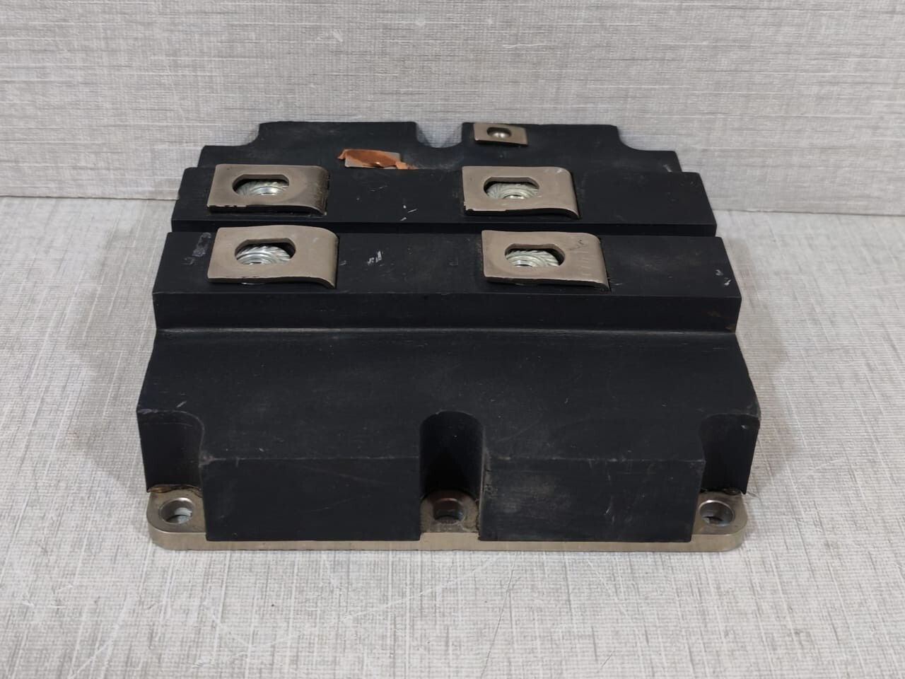 Infineon FZ1600R16KF4-S1 Infineon FZ1600R16KF4-S1 IGBT Module 4