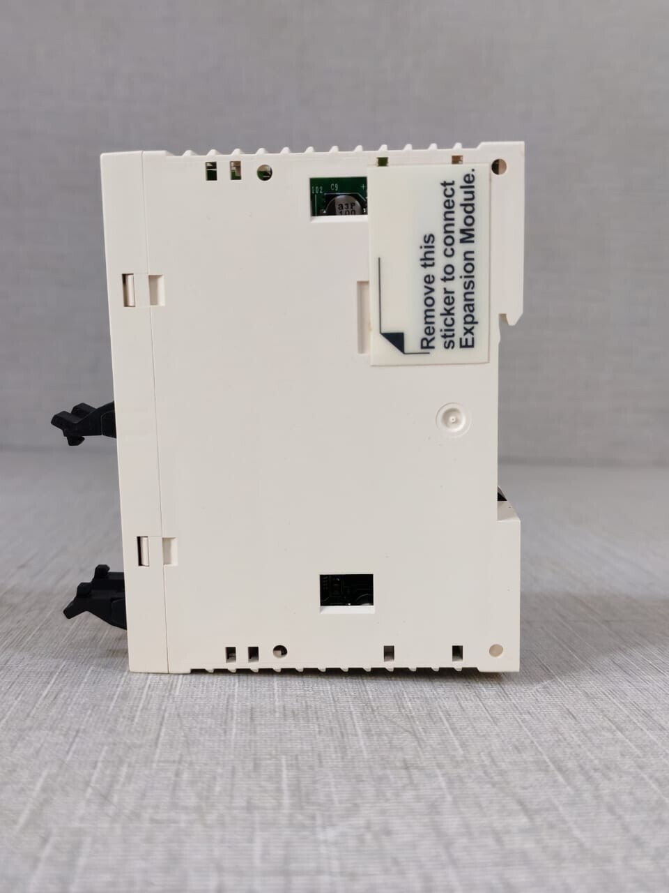 Schneider Electric TM2DDO32TK Schneider Electric Modicon TM2DDO32TK PLC Expansion Output Module 8
