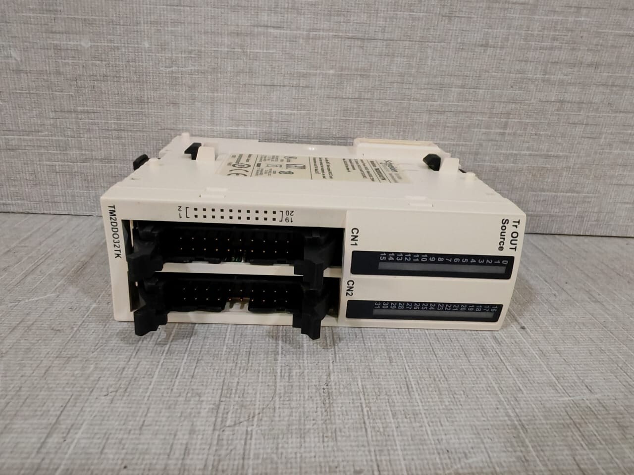 Schneider Electric TM2DDO32TK Schneider Electric Modicon TM2DDO32TK PLC Expansion Output Module 10