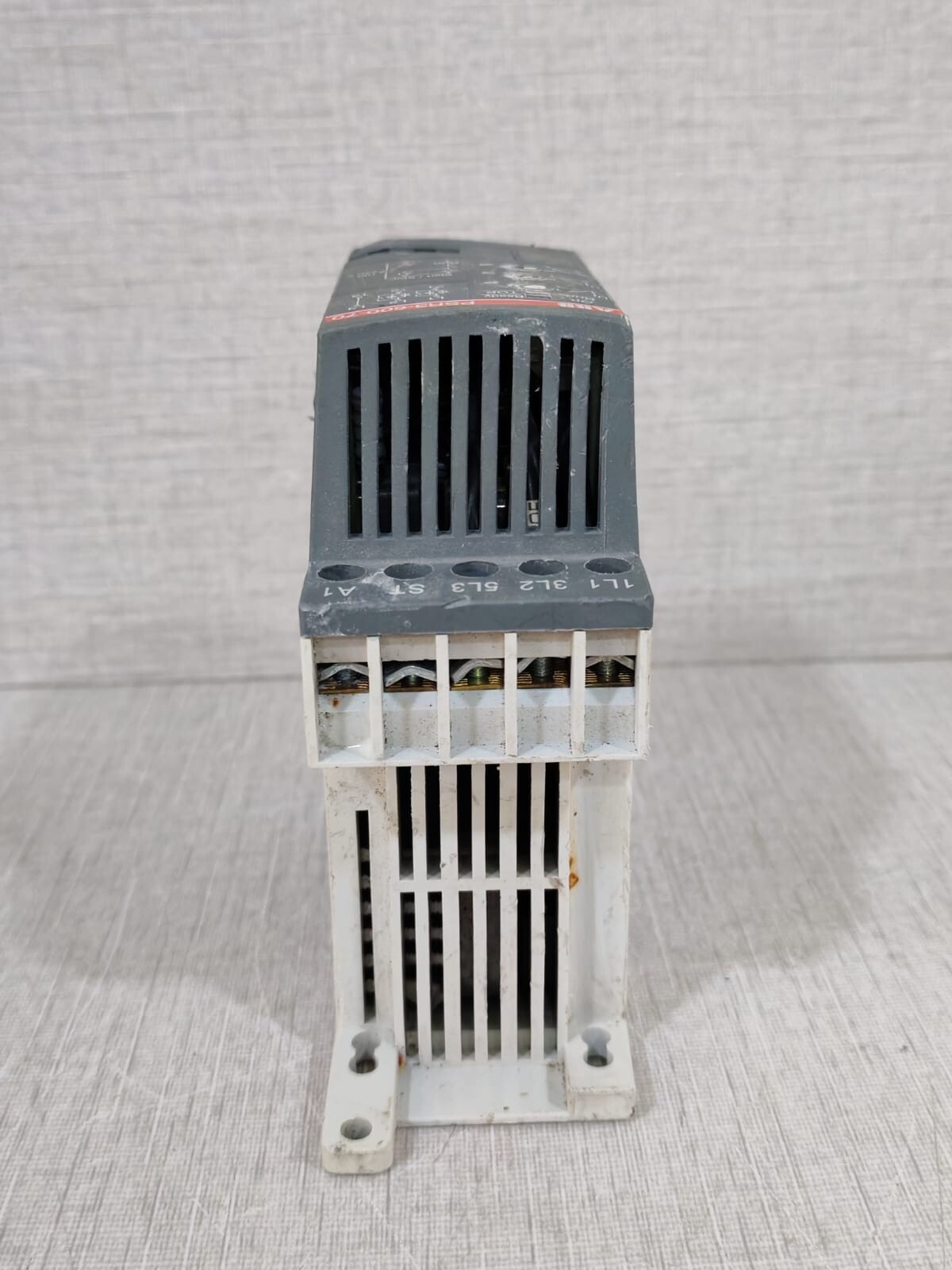 ABB 1SFA896103R7000 ABB PSR3-600-70 SOFT STARTER 1SFA896103R7000-WITH DAMAGED/BROKEN PART 10
