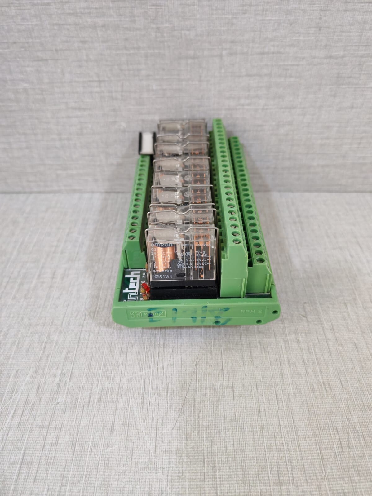 Intech RB82PTTIG2R-2DC24 Intech RB82P TTI G2R-2 DC24 Relay RB82PTTIG2R-2DC24 8