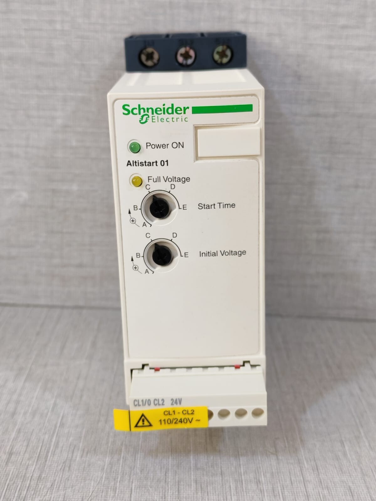 Schneider Electric 066716 Schneider Electric Soft Starter ATS01N112FT Altistart 01, 066716 | 12A 110-480V 3
