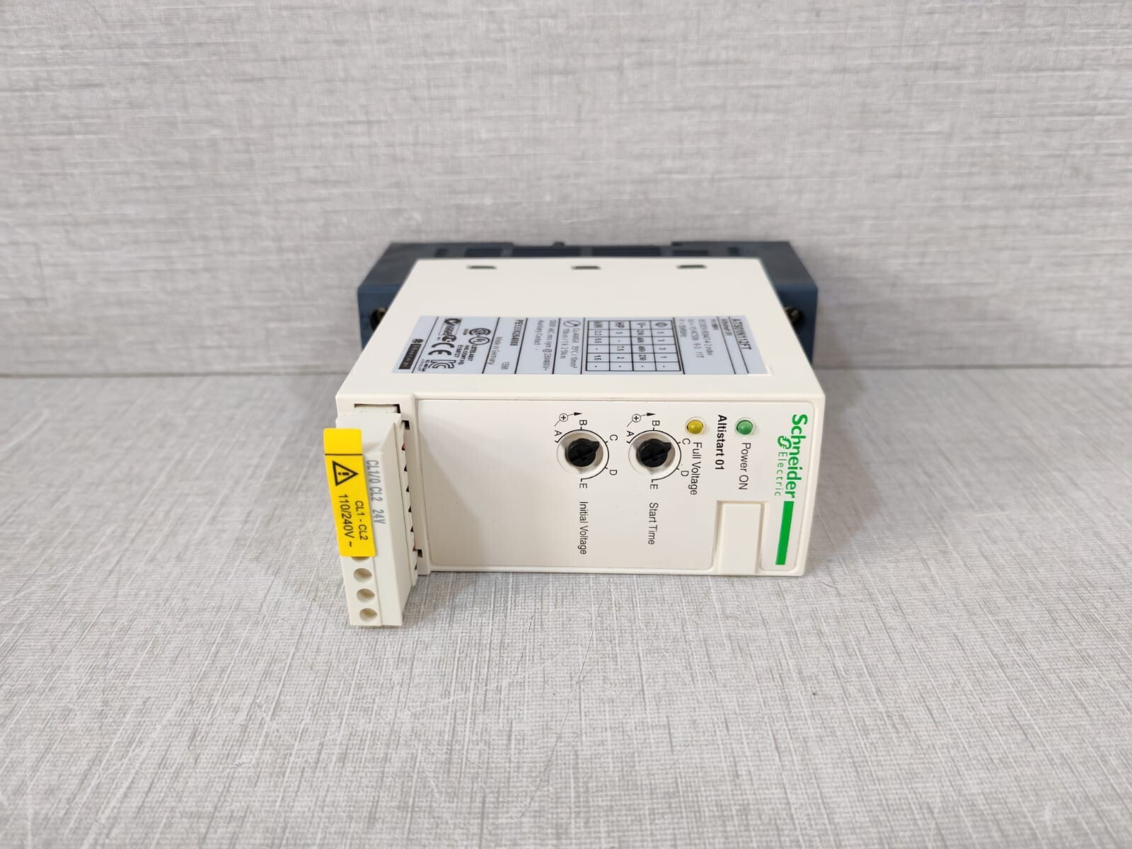 Schneider Electric 066716 Schneider Electric Soft Starter ATS01N112FT Altistart 01, 066716 | 12A 110-480V 6