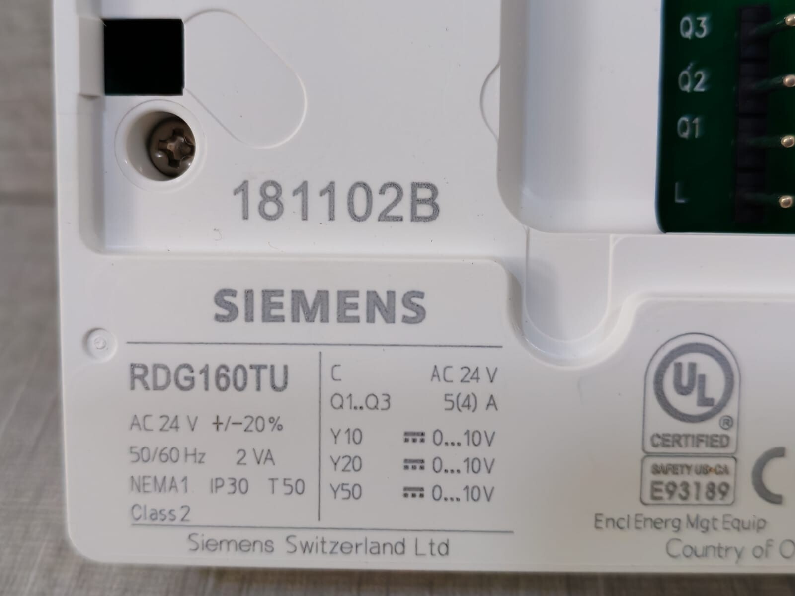 Siemens RDG160TU SIEMENS RDG160TU ROOM THERMOSTAT 181102B 24V 8