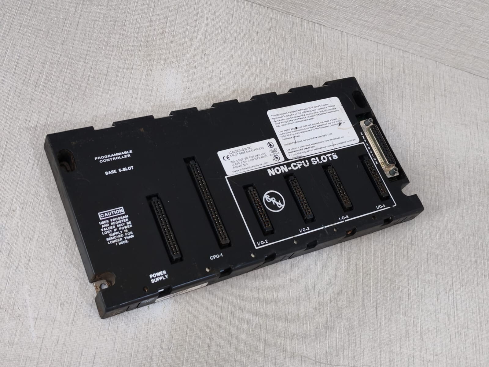 GE Fanuc IC693CHS397K GE Fanuc IC693CHS397K 5-Slot Base Expansion EMI Enhanced 6