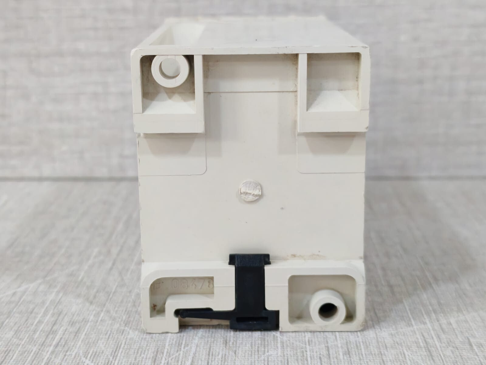 ABB 702209/80-5 ABB SACE YU DELAY 702209/80-5 TIME DELAY RELAY 8