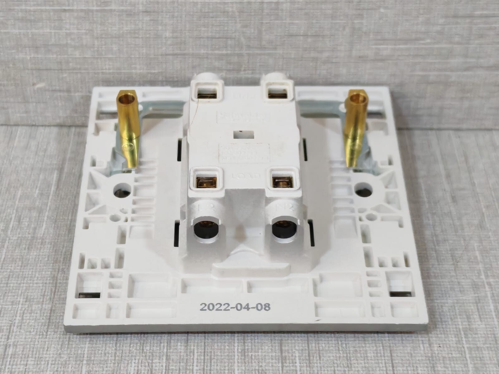 Schneider Electric KB31D20NER_AS_G12 SCHNEIDER ELECTRIC KB31D20NER_AS_G12 VIVACE 1 GANG 1 WAY DP SWITCH-1 7