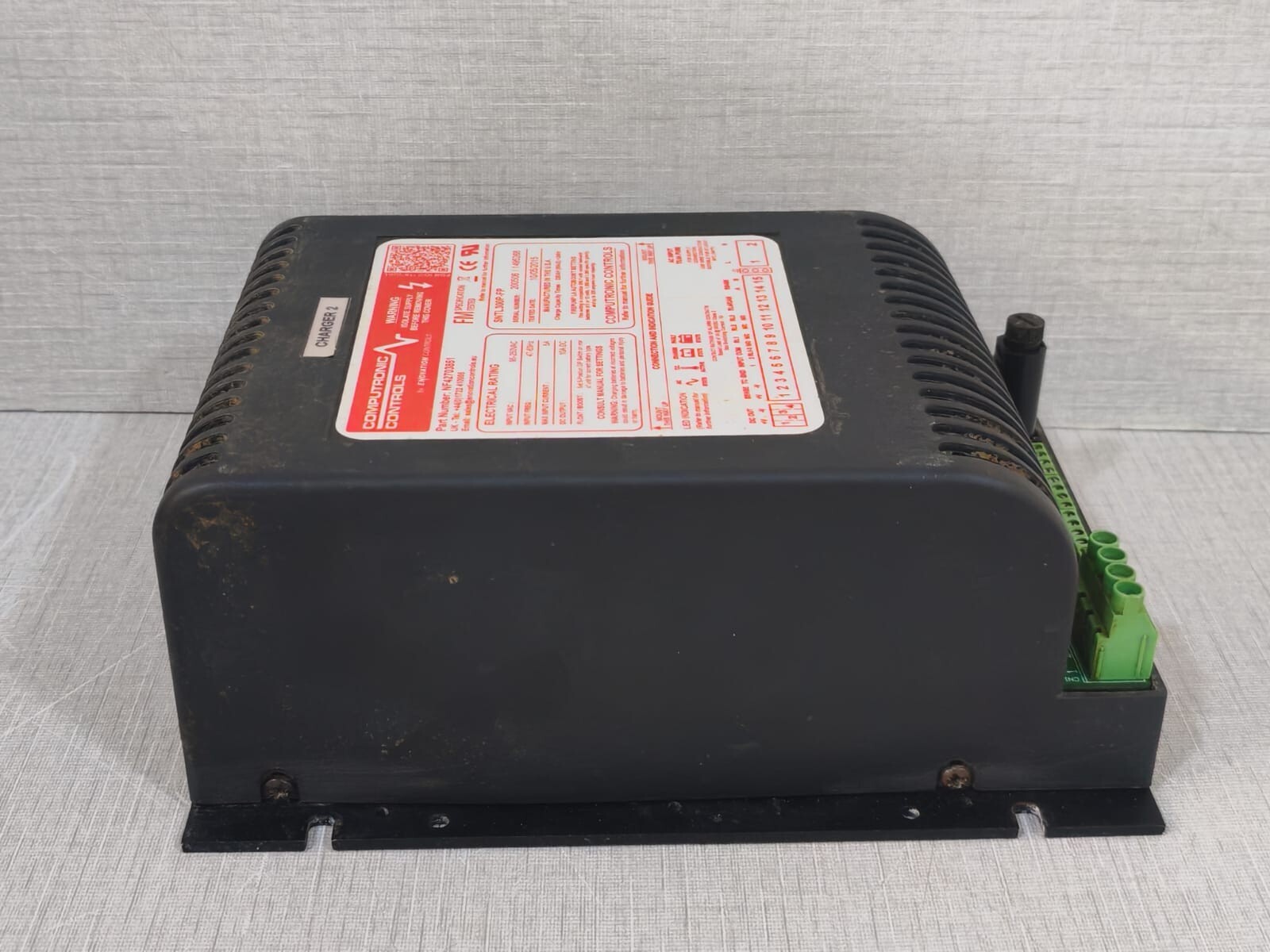 COMPUTRONIC CONTROLS BY ENOVATION CONTROL NF42703851 COMPUTRONIC CONTROLS BY ENOVATION CONTROL SNTL300P-FP BATTERY CHARGER NF42703851 9