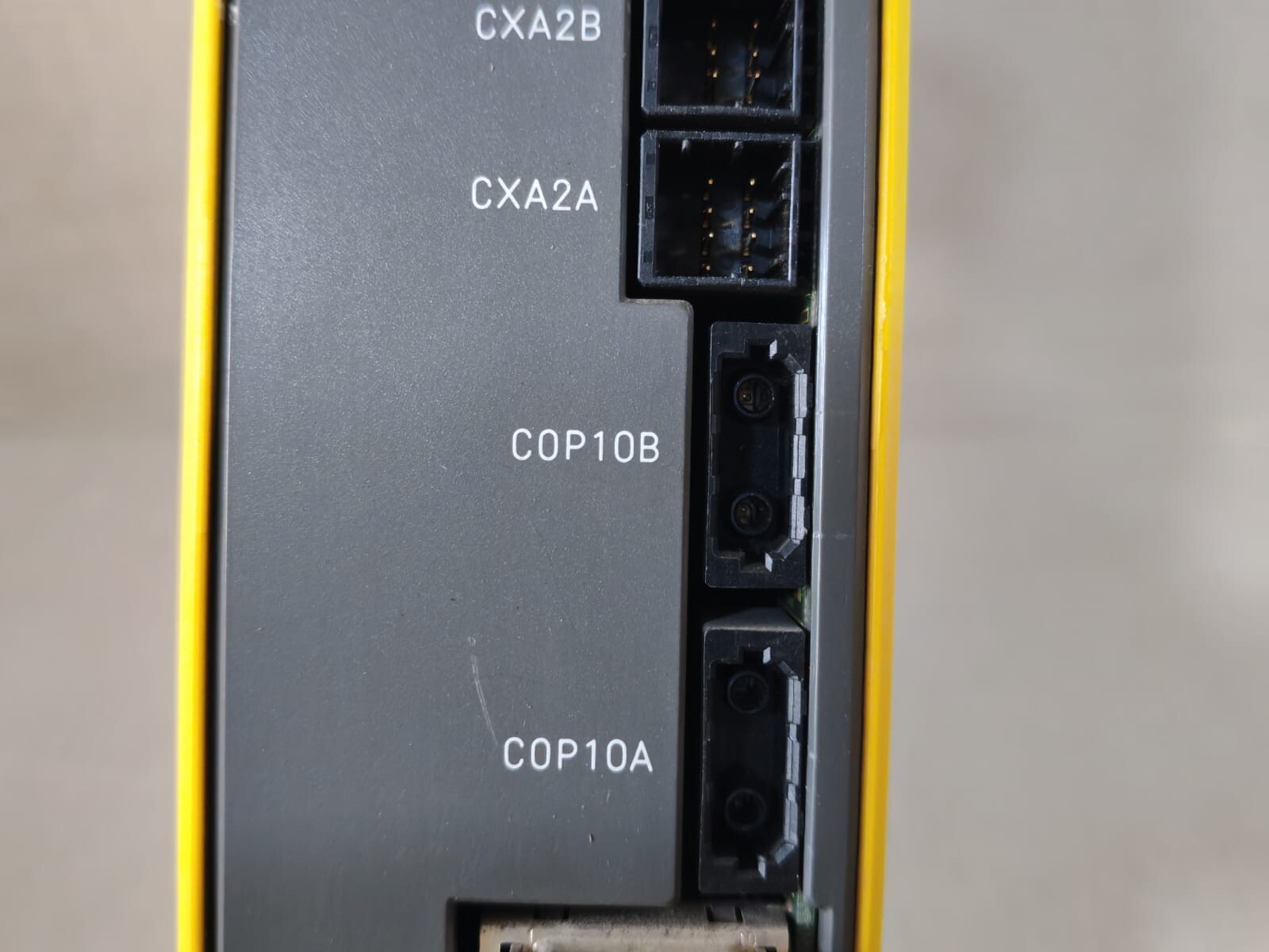 Fanuc A06B-6114-H209 FANUC A06B-6114-H209 SER F SERVO AMPLIFIER 283-339V-11KW 240V 4
