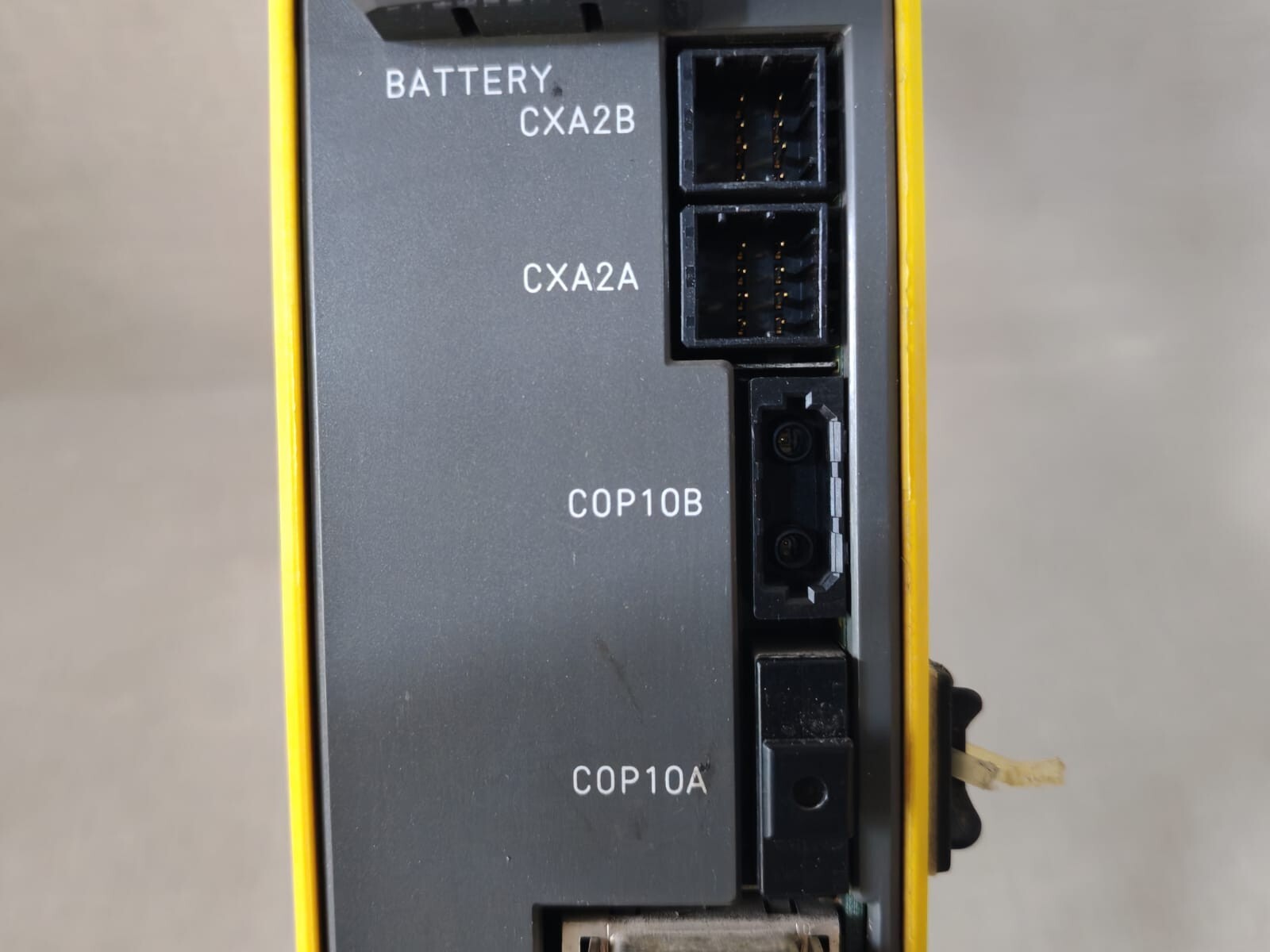 FANUC A06B-6114-H304 FANUC A06B-6114-H304 SER F SERVO DRIVE 283-339V 9.5KW 240V 5