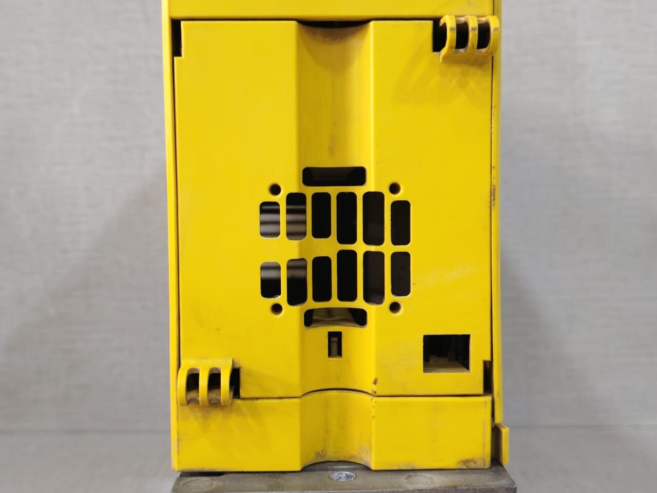 Fanuc A06B-6110-H011 FANUC A06B-6110-H011 SER D POWER SUPPLY- & WITH RUSTY PART 10