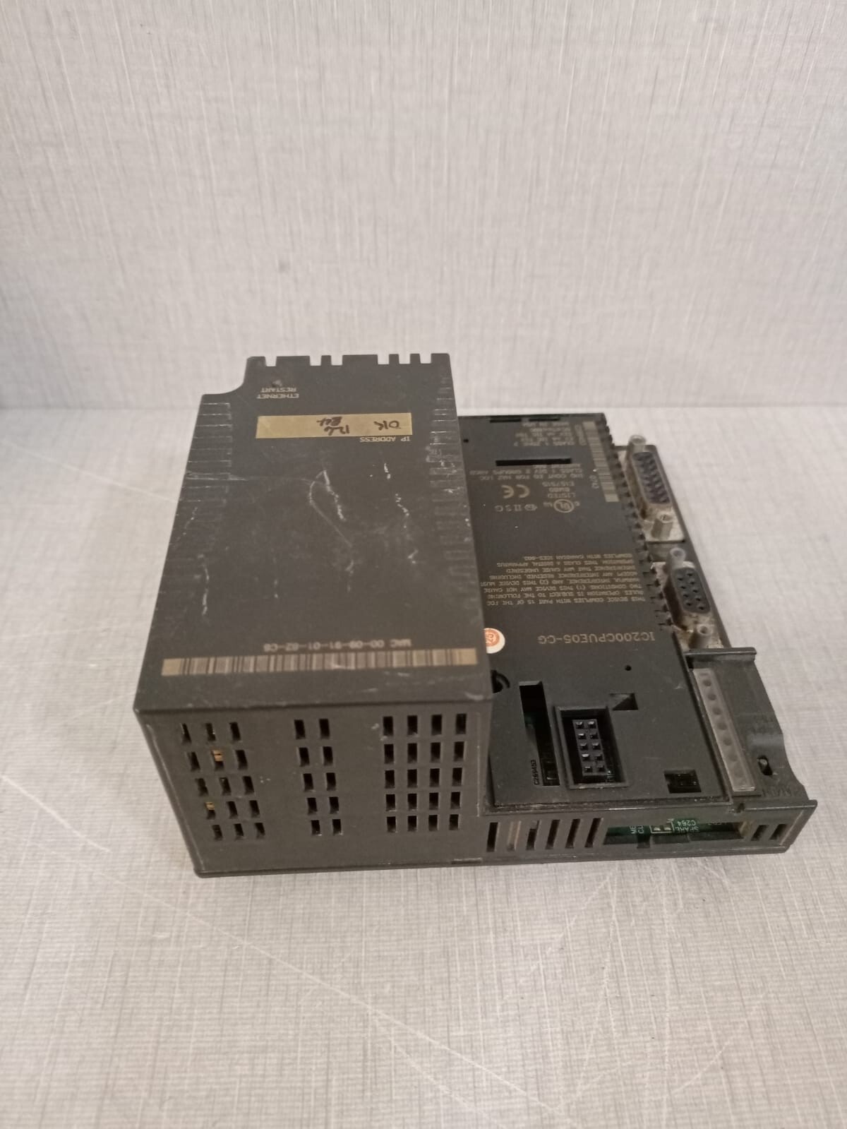 GE IC200PWR102E /CPU IC200CPUE05-CG GE Fanuc VersaMax CPU IC200CPUE05-CG 4