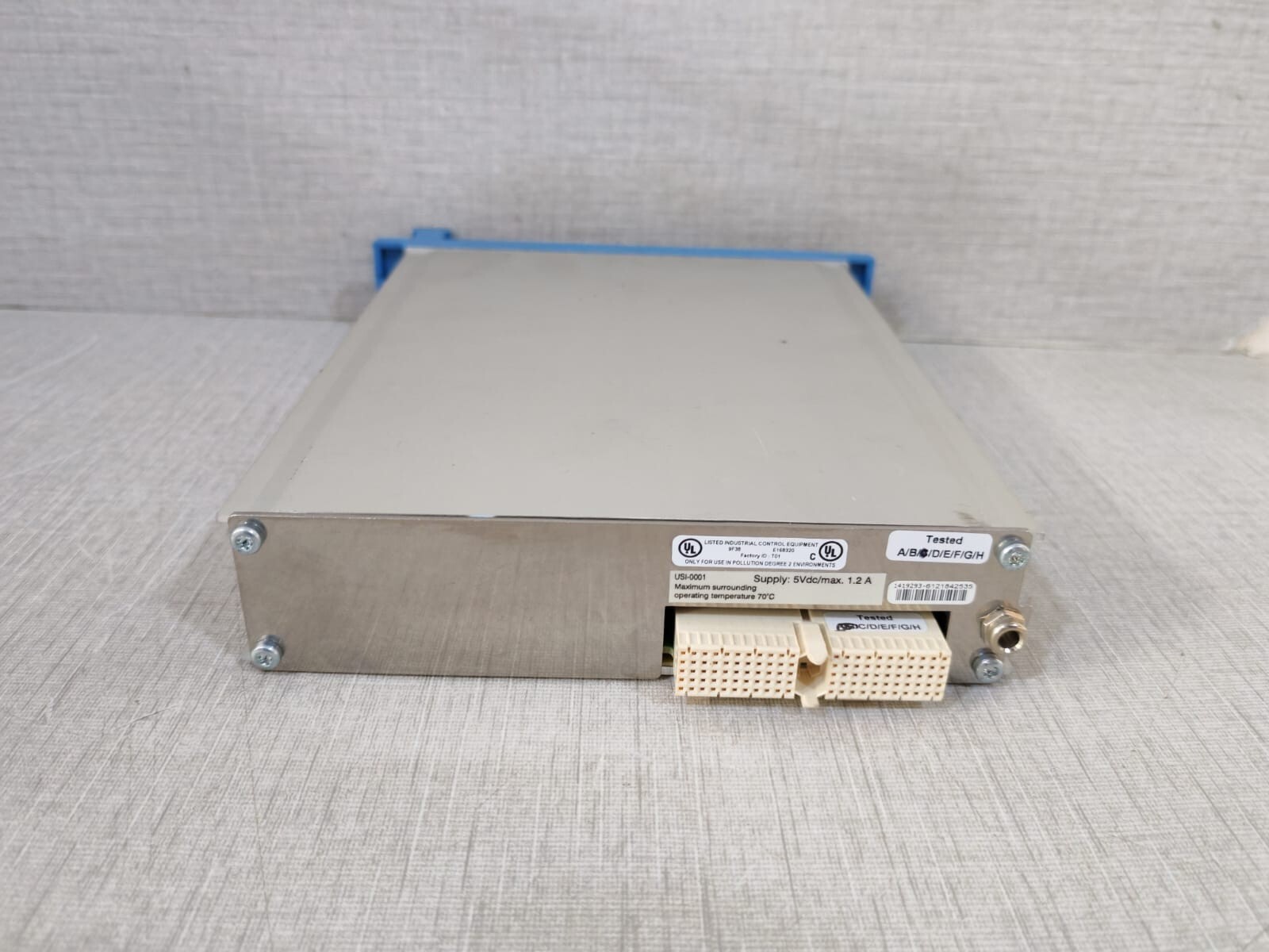 Honeywell USI-0001 v1.3 HONEYWELL USI-0001 v1.3 UNIVERSAL SAFETY INTERFACE MODULE 8