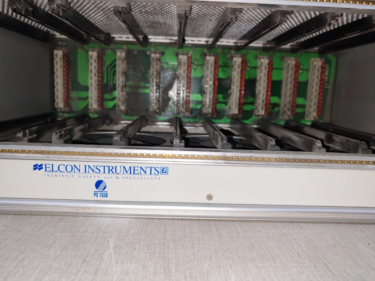 ELCON INSTRUMENTS PS 1550 ELCON INSTRUMENTS PS 1550 RACK ONLY 6