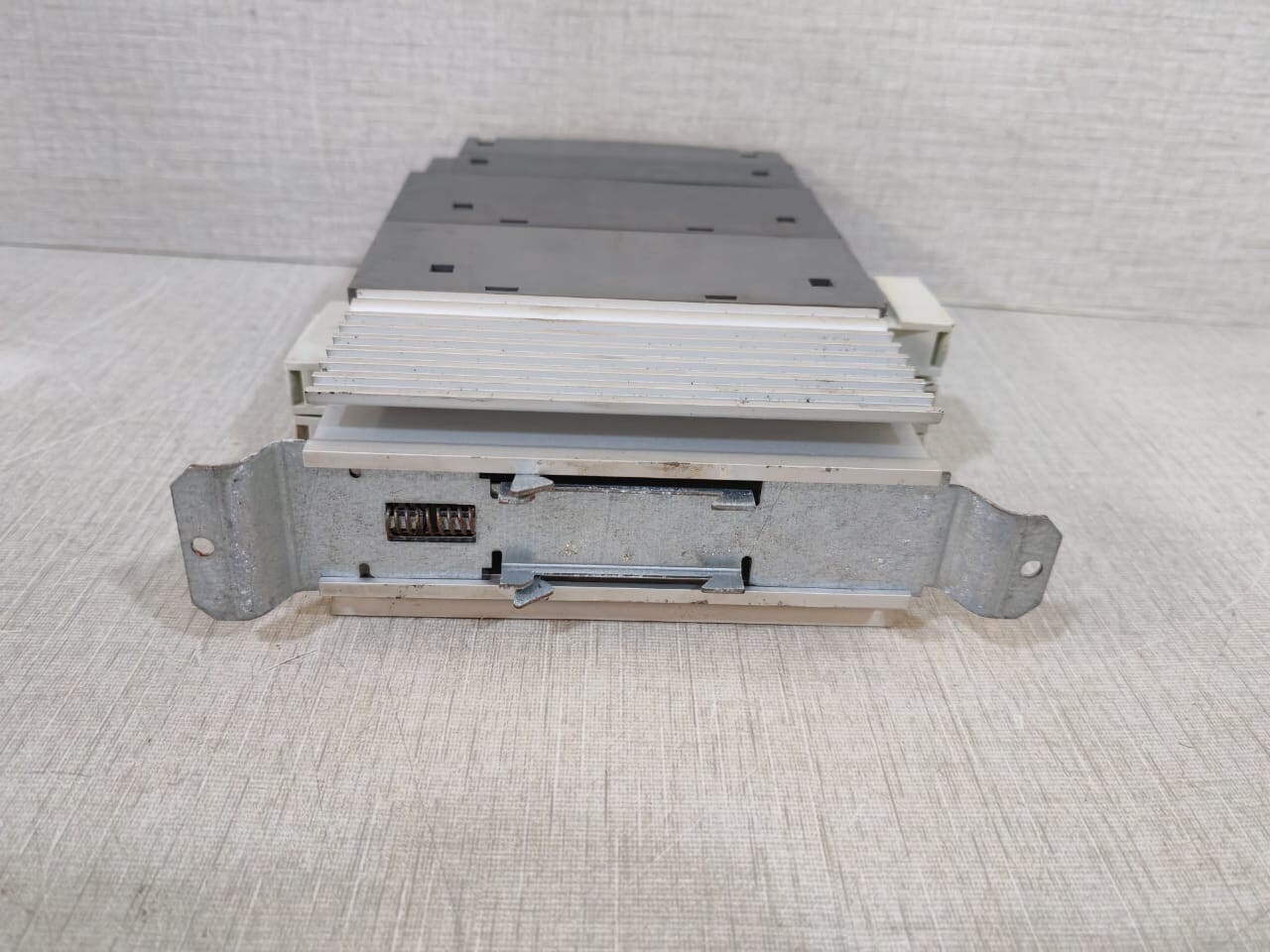 Eurotherm 7100A 40A/230V Eurotherm 7100A Single Phase Power Thyristor Unit 40A/230V 8