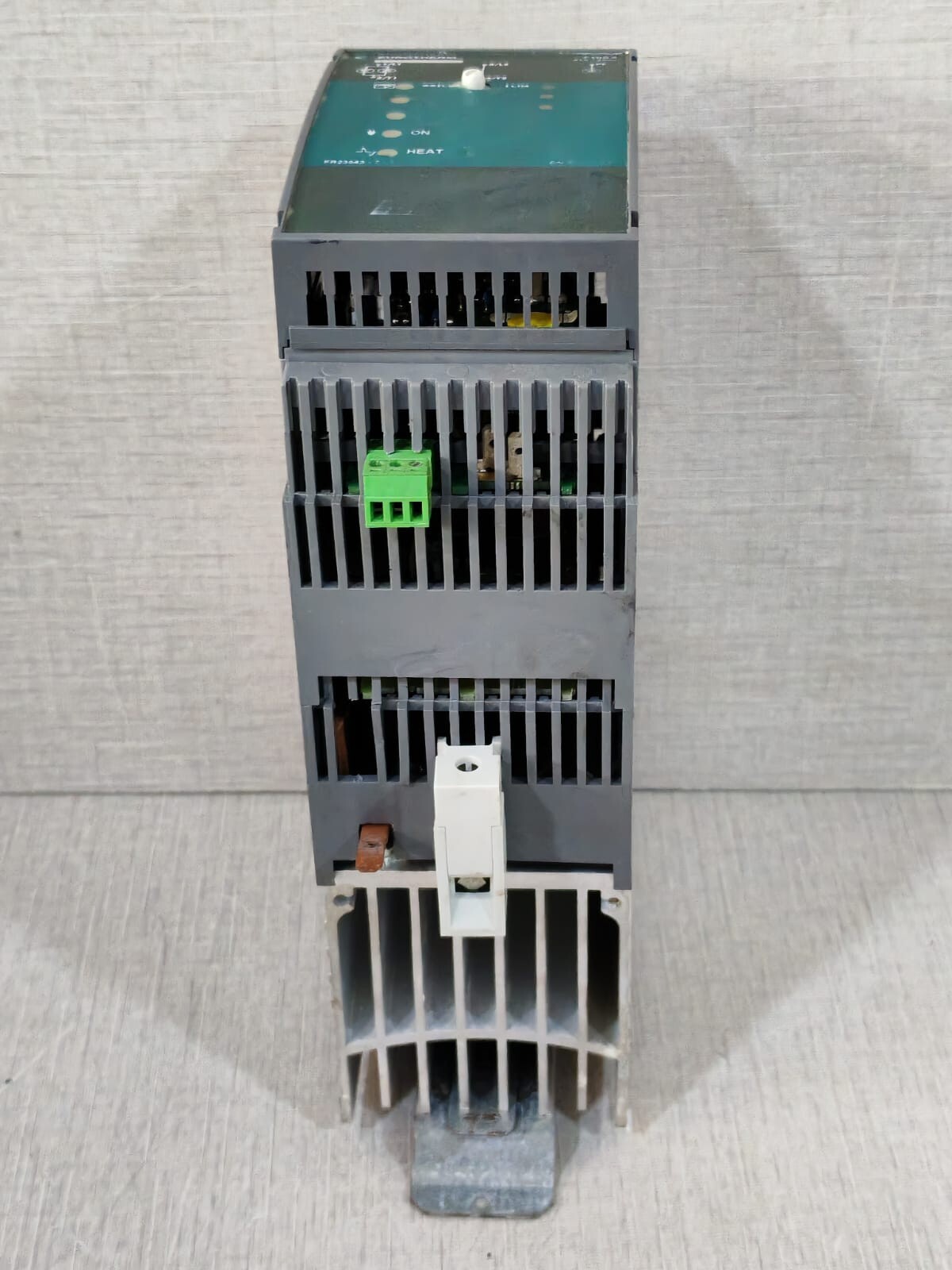 EUROTHERM 7100A 63A 230V EUROTHERM 7100A ADVANCED CONTROLLER POWER THYRISTOR 63A/230V 6