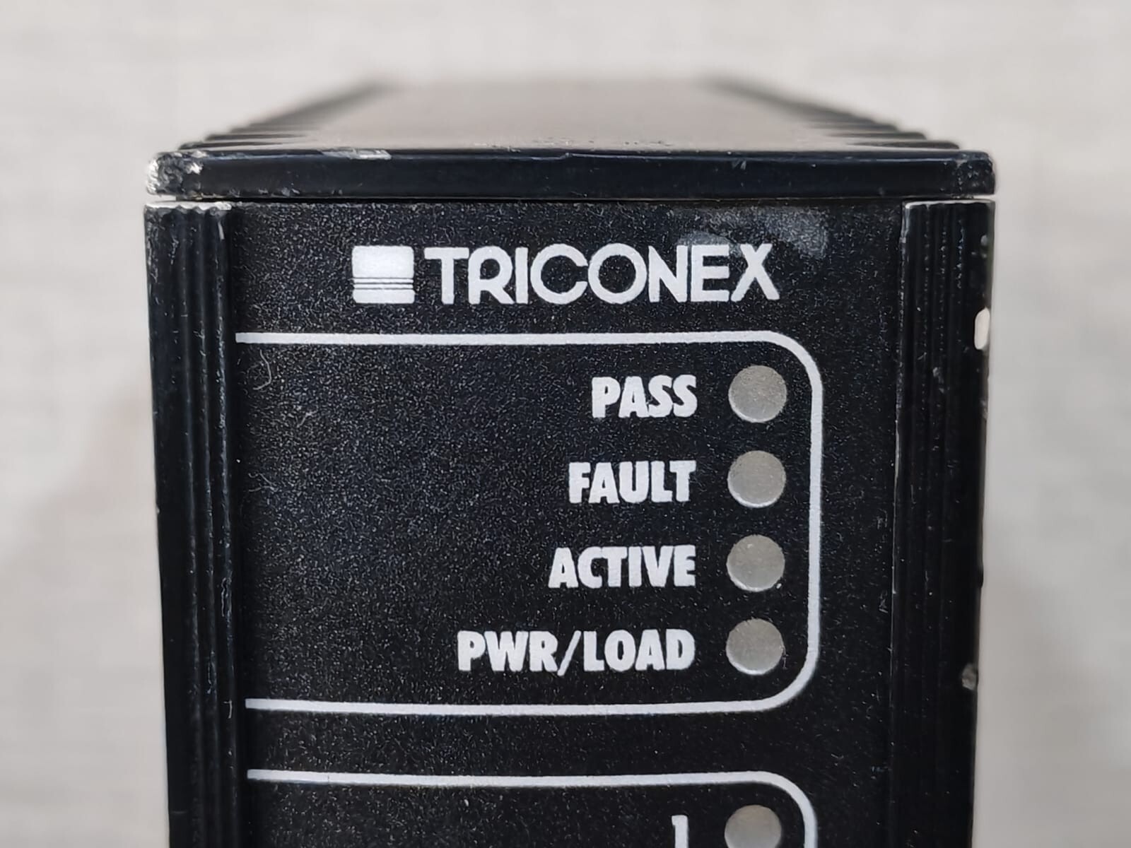 Triconex SDO-3411 TRICONEX SDO 3411 OUTPUT MODULE 24 VDC 2