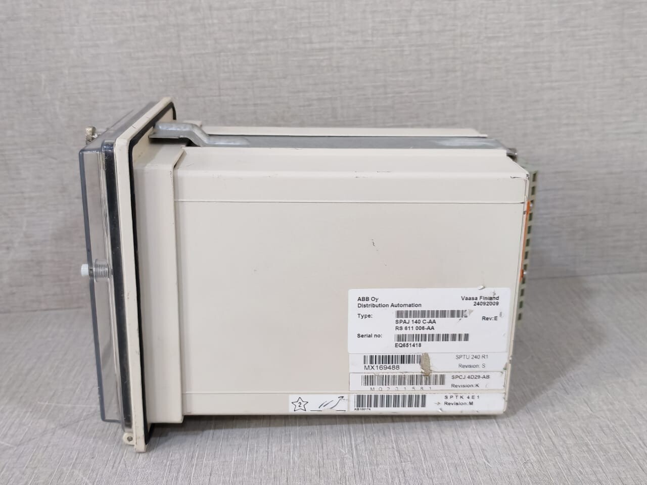 ABB SPAJ-140 ABB SPAJ 140 C-AA REV.E OVERCURRENT & EARTH-FAULT RELAY 8
