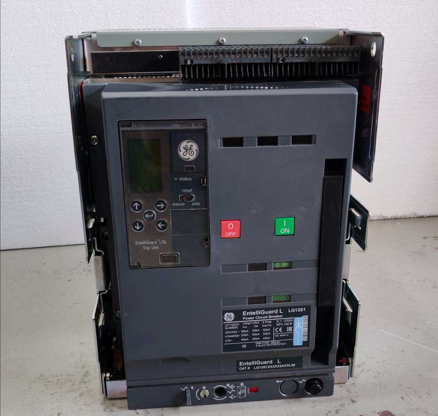 GE LTG00K9XXSFXXXX GE EntelliGuard L LG13S1 LTG00K9XXSFXXXX IN=1250A BB5341 Power Circuit Breaker 2
