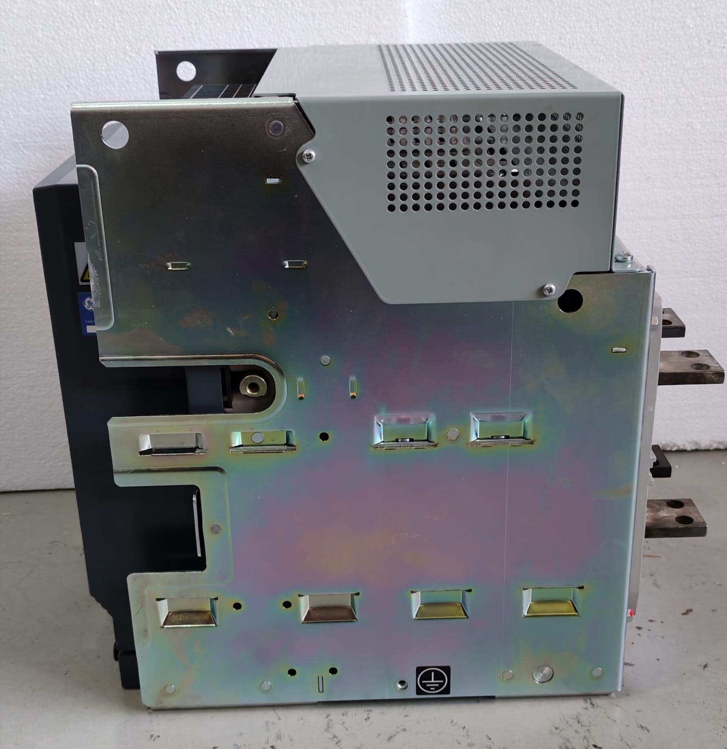 GE LTG00K9XXSFXXXX GE EntelliGuard L LG13S1 LTG00K9XXSFXXXX IN=1250A BB5341 Power Circuit Breaker 4