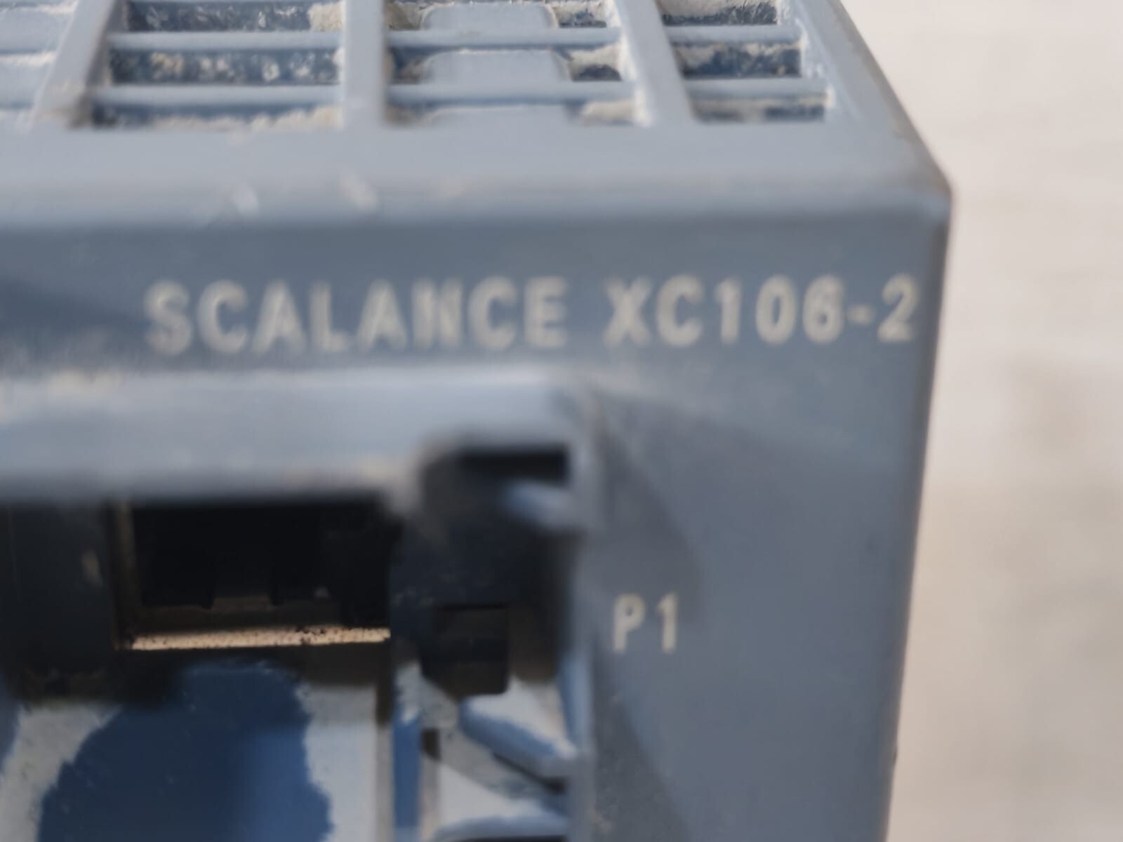 Siemens 6GK5106-2BB00-2AC2 Siemens 6GK5106-2BB00-2AC2 SCALANCE XC106-2 Ethernet Switch 7