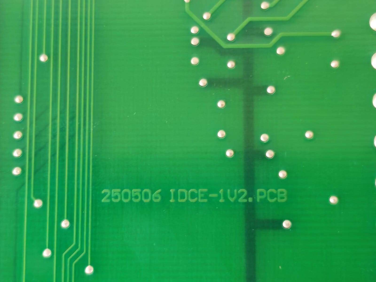 Grosvenor Technology IDC-E-6/4-1V2 Grosvenor Technology Ltd IDC-E-6/4-1V2 10