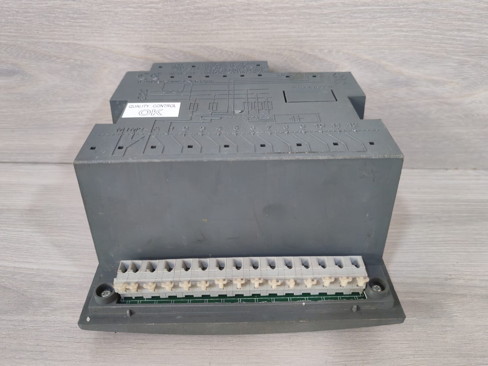 ABB RVC12-5A ABB RVC12-5A POWER FACTOR CONTROLLER PTHV_20.050.83726 9