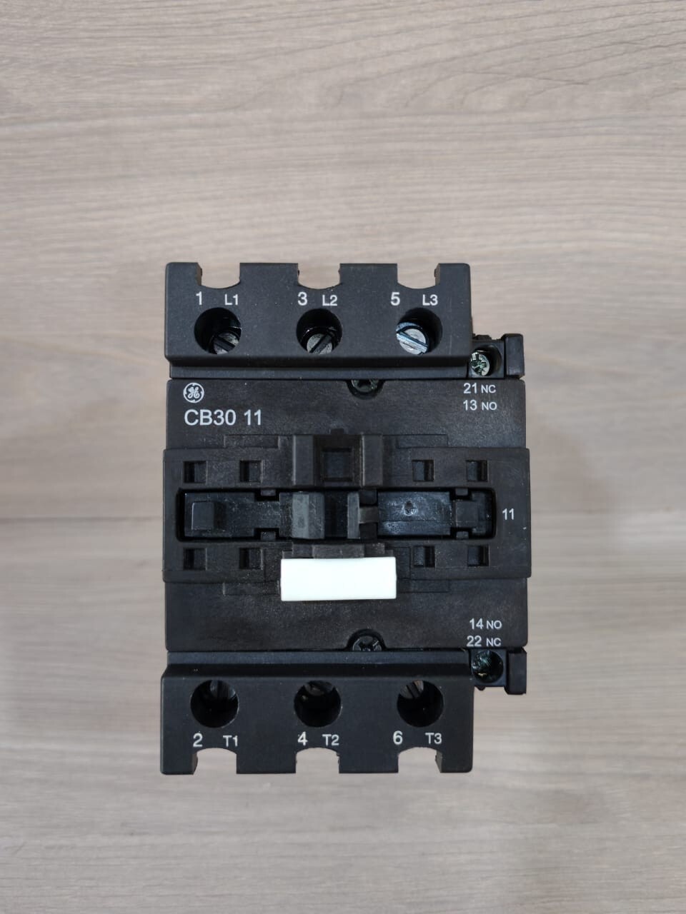 GE CB30A311M3 General Electric CB30 11 Series CB Contactor CB30A311M3 2