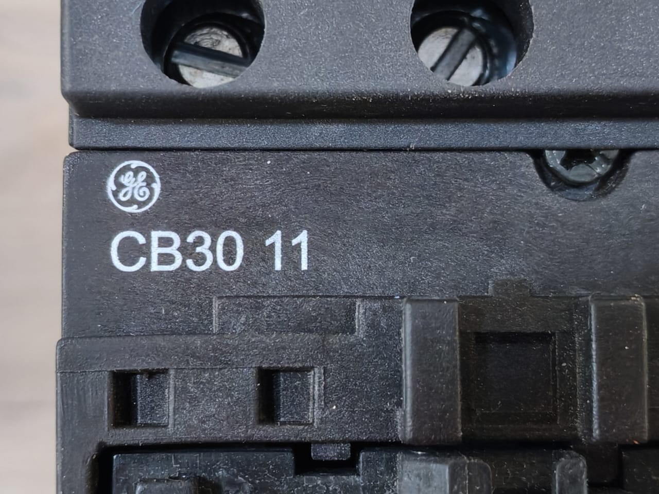 GE CB30A311M3 General Electric CB30 11 Series CB Contactor CB30A311M3 3