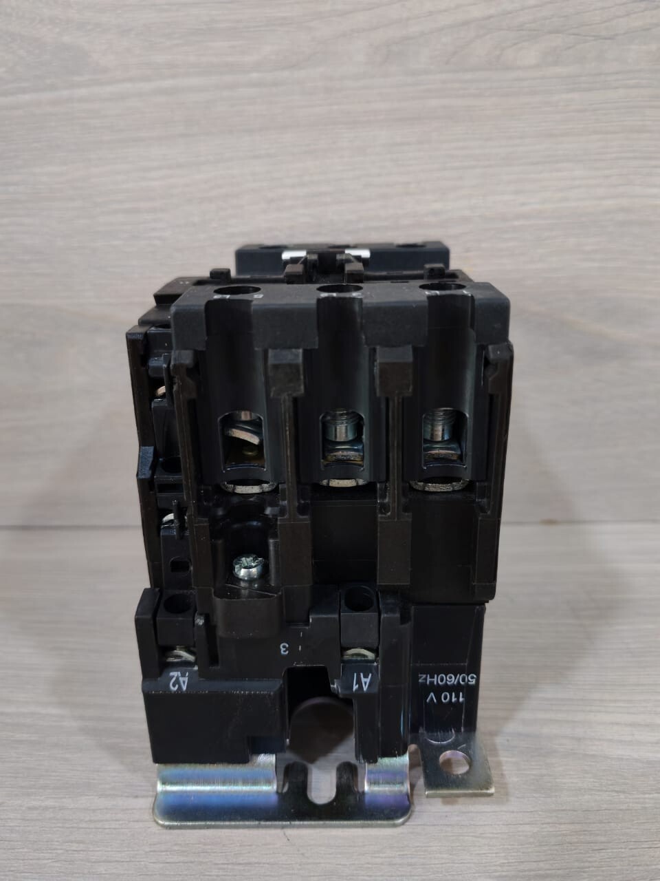 GE CB30A311M3 General Electric CB30 11 Series CB Contactor CB30A311M3 7