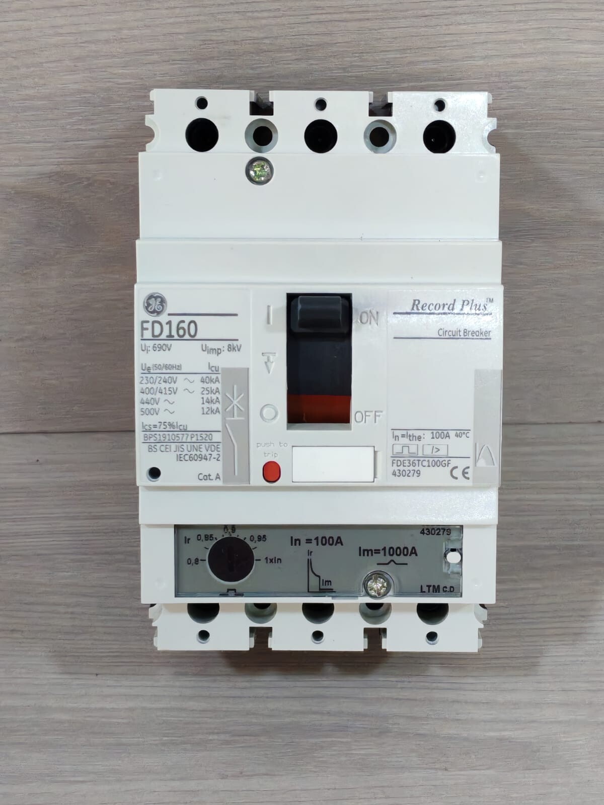 GE FDE36TC100GF GE FD160 Record Plus Circuit Breaker FDE36TC100GF 2