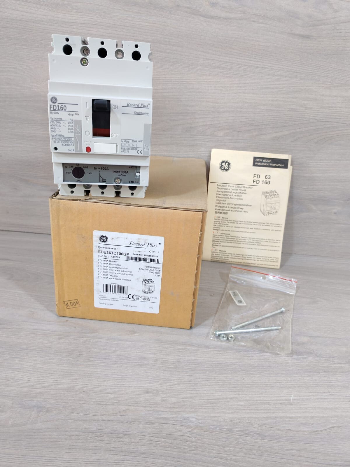 GE FD160 Record Plus Circuit Breaker FDE36TC100GF