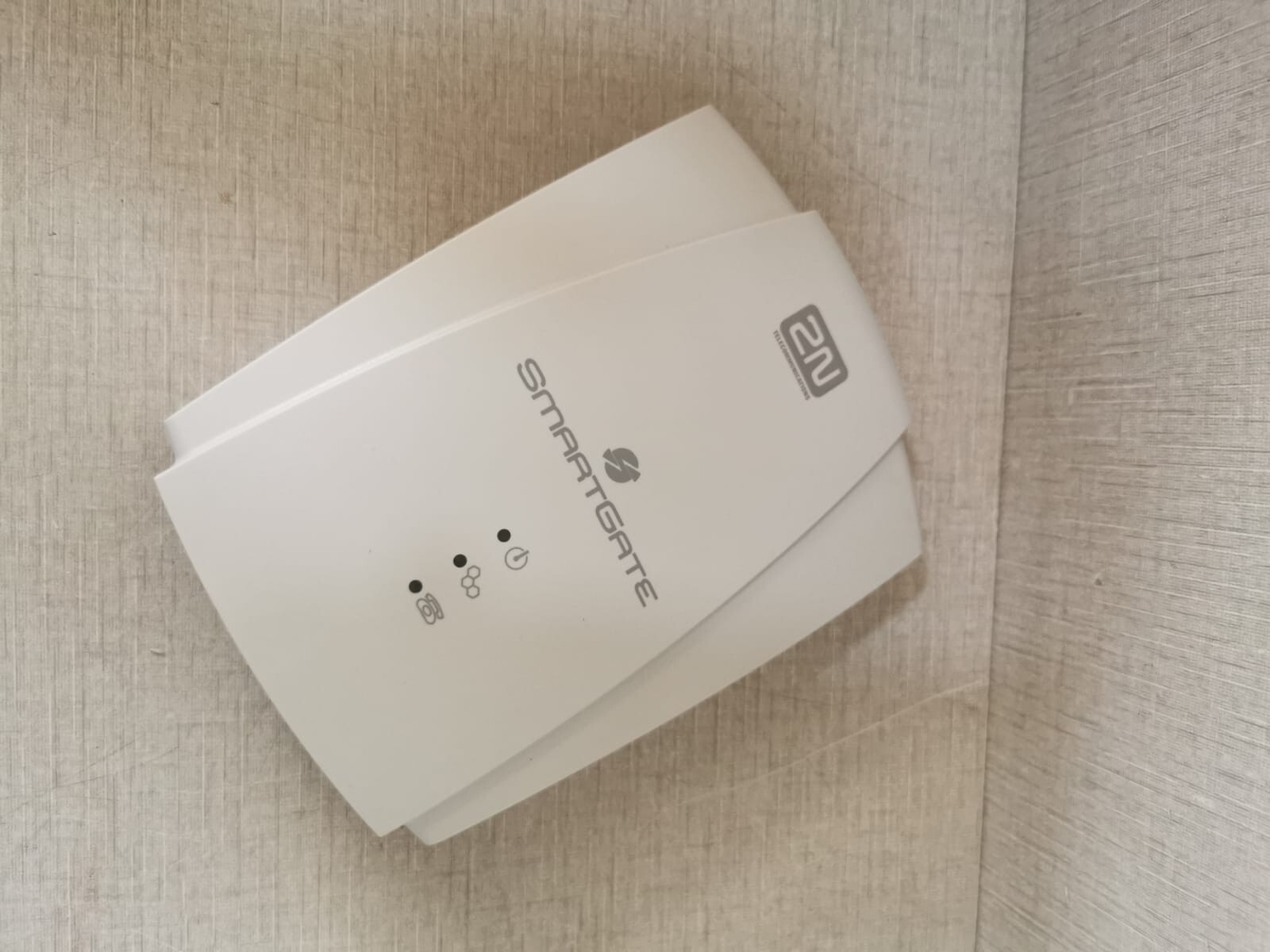 2n smartgate 501403E 501403E 2N SmartGate Analog GSM Gateway with DialThru and Mobility Extension 2