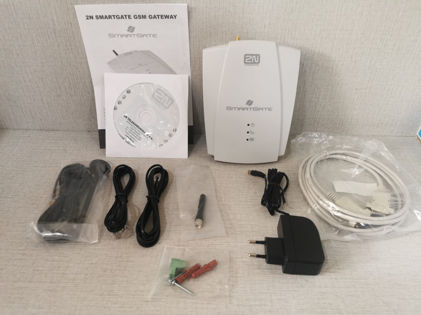 2n smartgate 501403E 501403E 2N SmartGate Analog GSM Gateway with DialThru and Mobility Extension 10