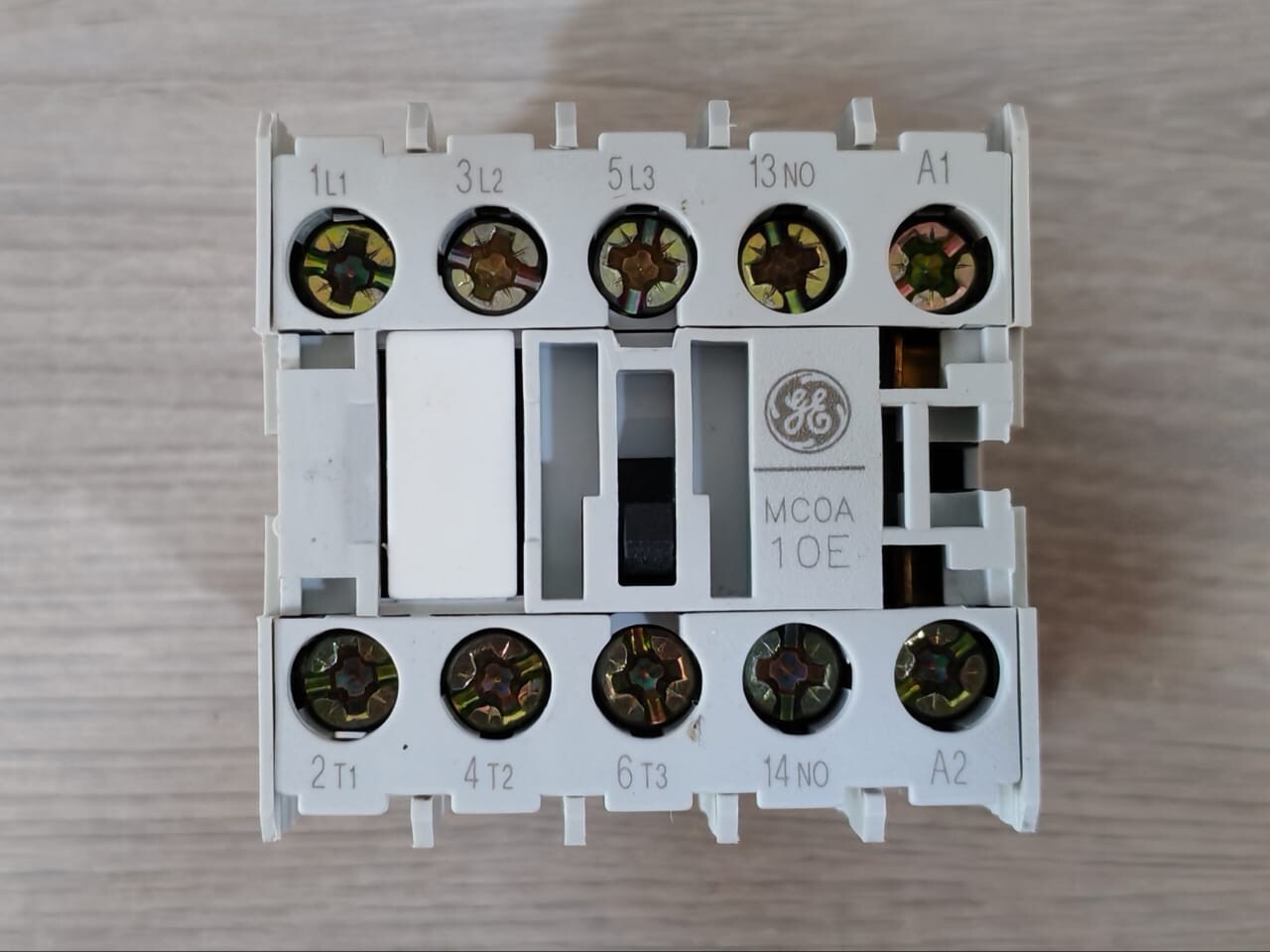 GE MC0A310AT6 General Electric MC0A310AT6 Contactor 102442 5