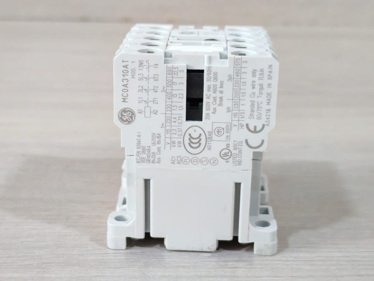 GE MC0A310AT6 General Electric MC0A310AT6 Contactor 102442 7